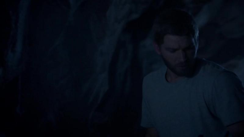 Кадры из сериала Под куполом (2013)